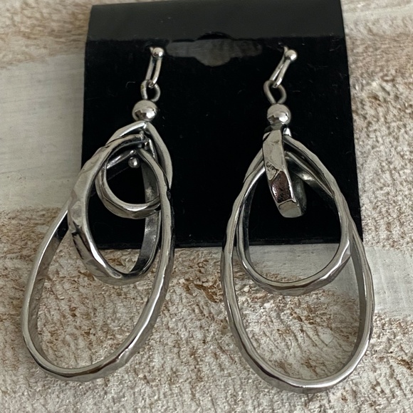 Triple  Intertwined Dangle Silver Tone Hammered Edge Hoops Earrings - Picture 3 of 3